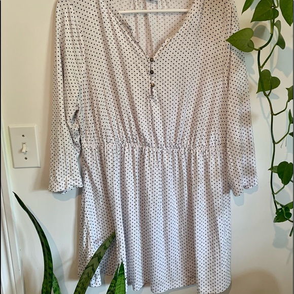 White with black polka dot blouse (sz X) - Picture 1 of 5